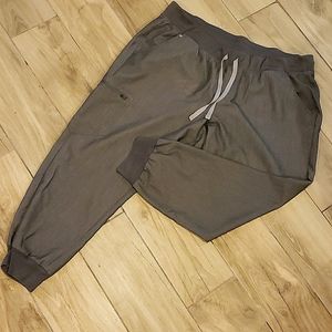 Figs Heathered Grey Scrub set XXL/P